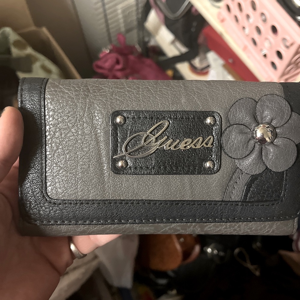 Guess wallet